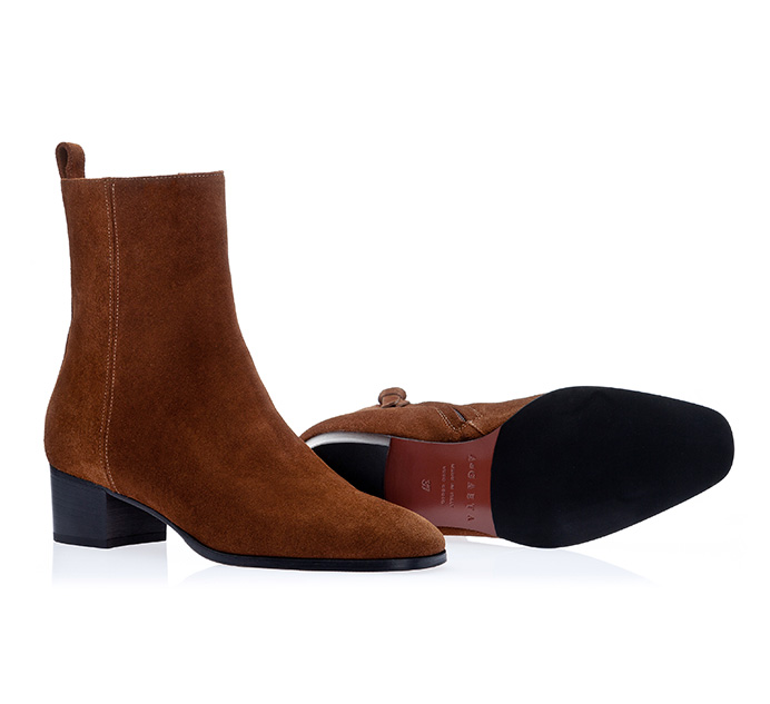 3.IRREQUIETA_TANCROSTA_THREEQUARTERS