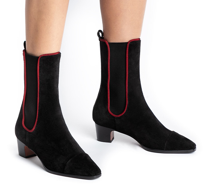 4.RIBELLE_BLKCROSTA_REDPROFILE_WORN