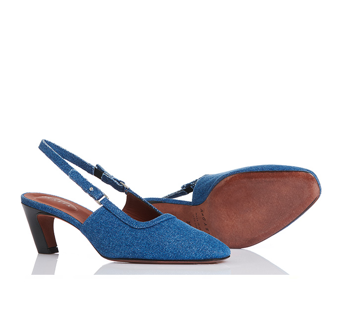 2.NOSTALGICA_BLUEDENIM_THREEQUARTERS