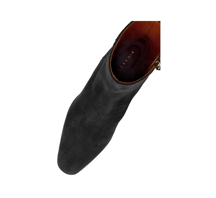 3.IRREQUIETA_ANTHRACITEWAXCROSTA_BIRDVIEW