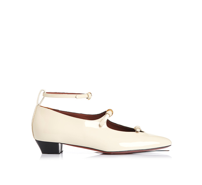 1.BAMBOLA_CREMAPATENT_SIDEVIEW