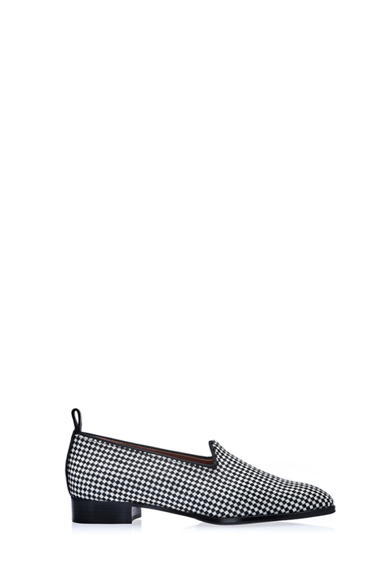 La Curiosa – bw-chess-fabric