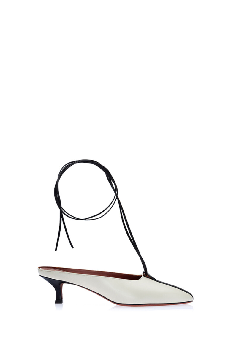 La Frivola – off-white-black-calf